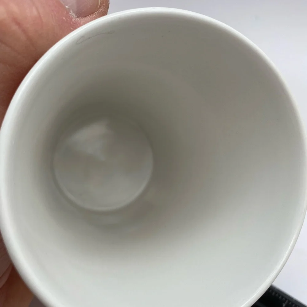 Starbucks 2014 Red Stars Ceramic Coffee Mug 16oz Grande Tall White Hand Drawn